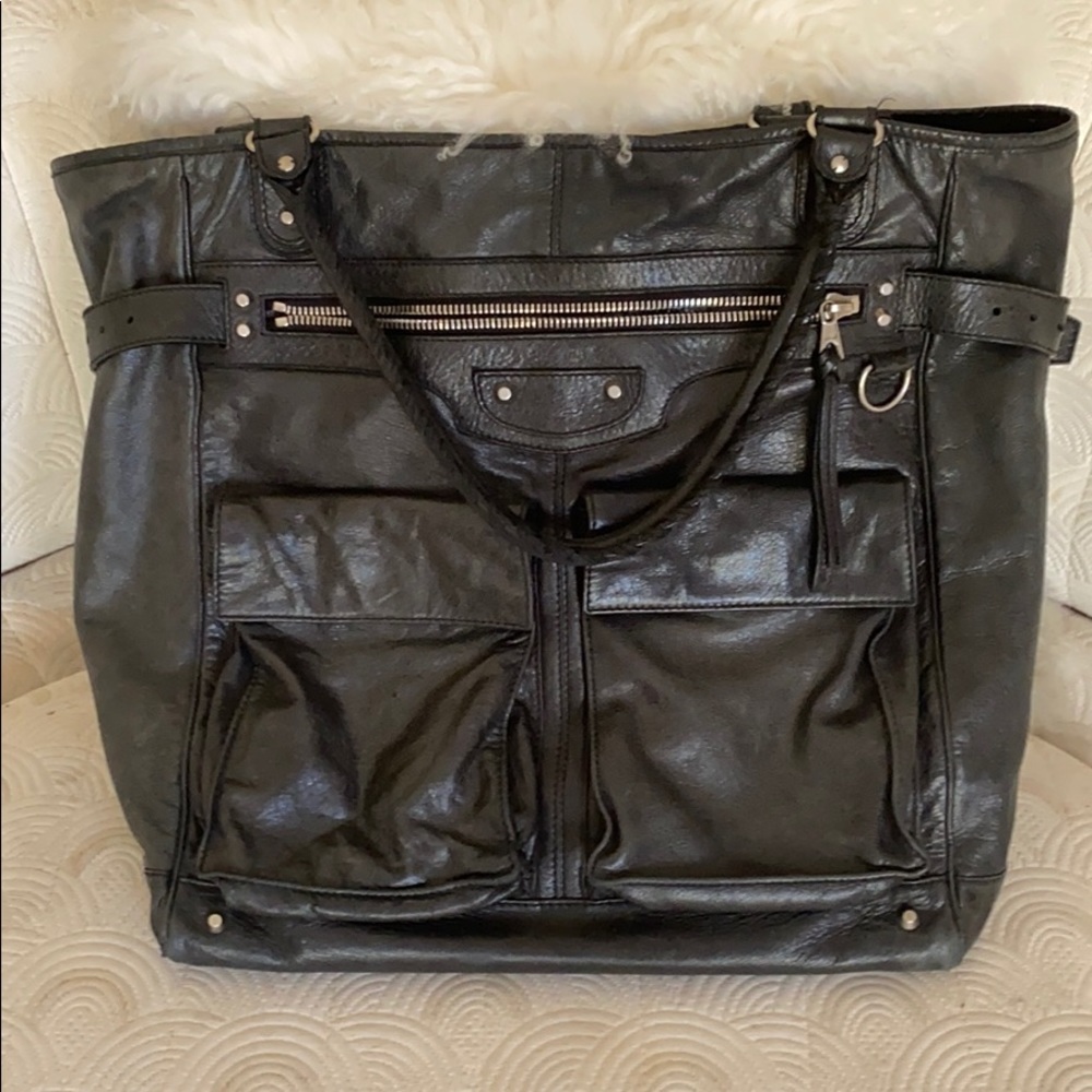XXXL balenciaga weekend tote.
